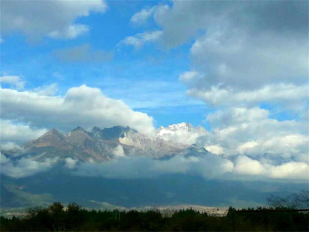 Lijiang Baisha Free Time Designed Hotel エクステリア 写真