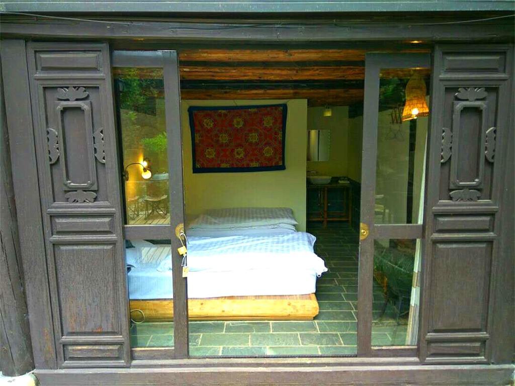 Lijiang Baisha Free Time Designed Hotel エクステリア 写真